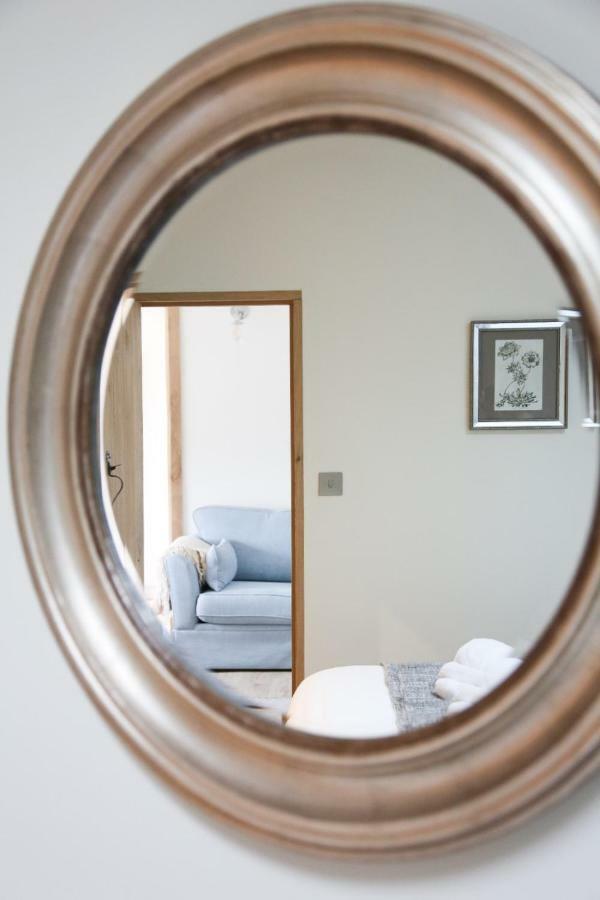 Barley - Cosy Stylish Apartment - Easy Access To Bath And Many Nearby Attractions Box  Екстер'єр фото