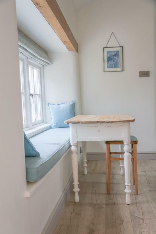 Barley - Cosy Stylish Apartment - Easy Access To Bath And Many Nearby Attractions Box  Екстер'єр фото