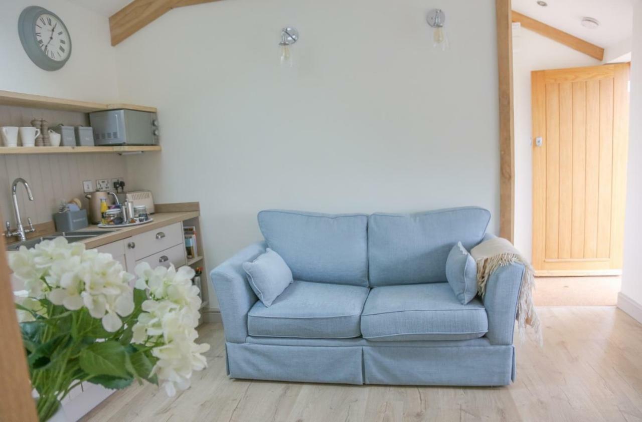 Barley - Cosy Stylish Apartment - Easy Access To Bath And Many Nearby Attractions Box  Екстер'єр фото